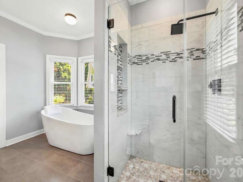 19608 Galleon View, Cornelius, NC 28031.  MLS# CAR4388551, YatesRealty ID 29835. 