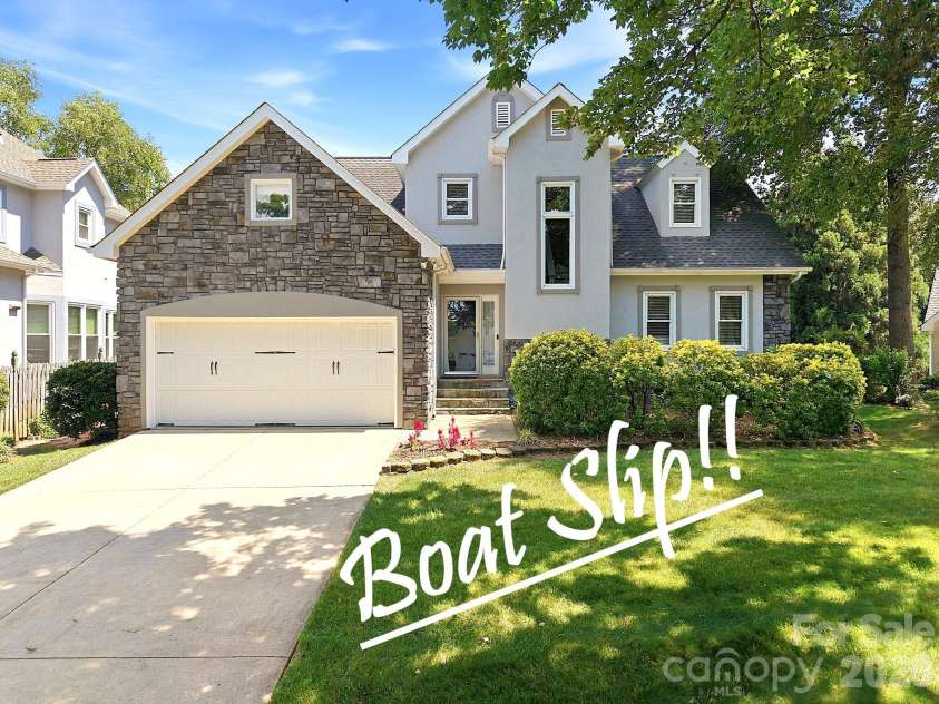 19608 Galleon View, Cornelius, NC 28031.  MLS# CAR4388551, YatesRealty ID 29835. 