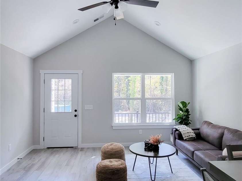 815 32nd Street, Conover, NC 28613.  MLS# CAR4280684, YatesRealty ID 29835. 