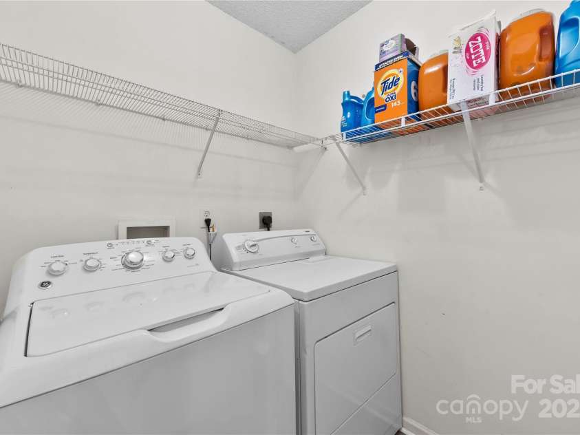 15263 Eric Kyle Drive, Huntersville, NC 28078.  MLS# CAR4321489, YatesRealty ID 29836. Laundry
