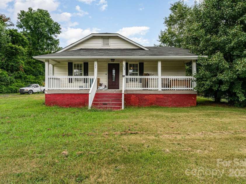 1015 Mclain Road, Kannapolis, NC 28083.  MLS# CAR4278080, YatesRealty ID 29837. 