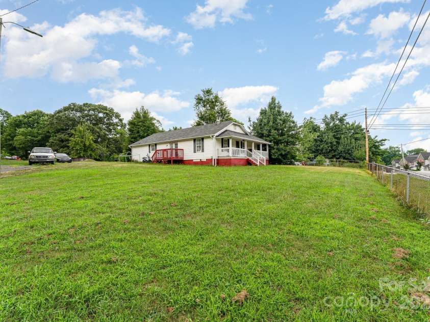 1015 Mclain Road, Kannapolis, NC 28083.  MLS# CAR4278080, YatesRealty ID 29837. 