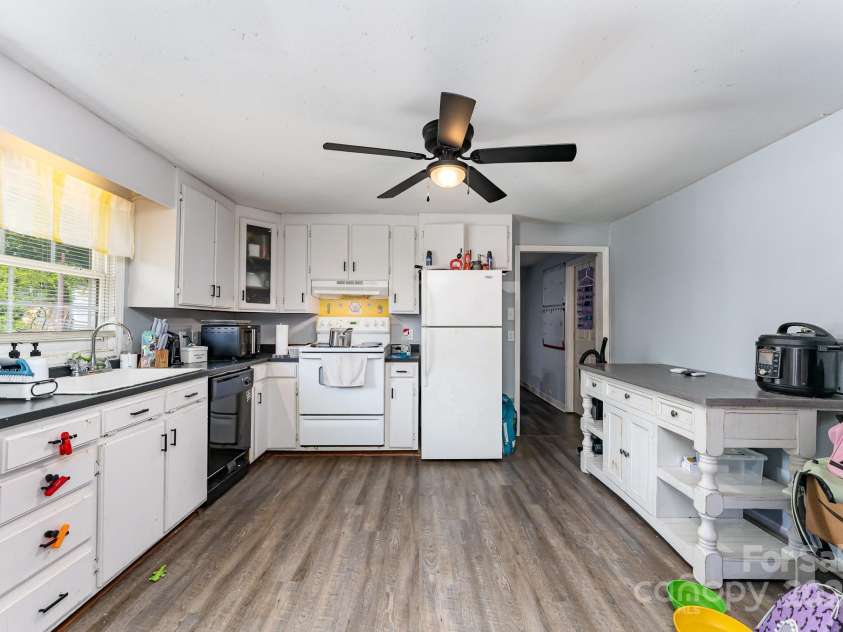 1015 Mclain Road, Kannapolis, NC 28083.  MLS# CAR4278080, YatesRealty ID 29837. 