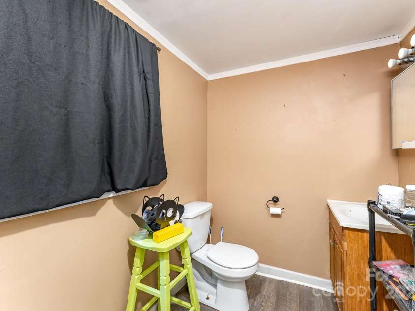 1015 Mclain Road, Kannapolis, NC 28083.  MLS# CAR4278080, YatesRealty ID 29837. 