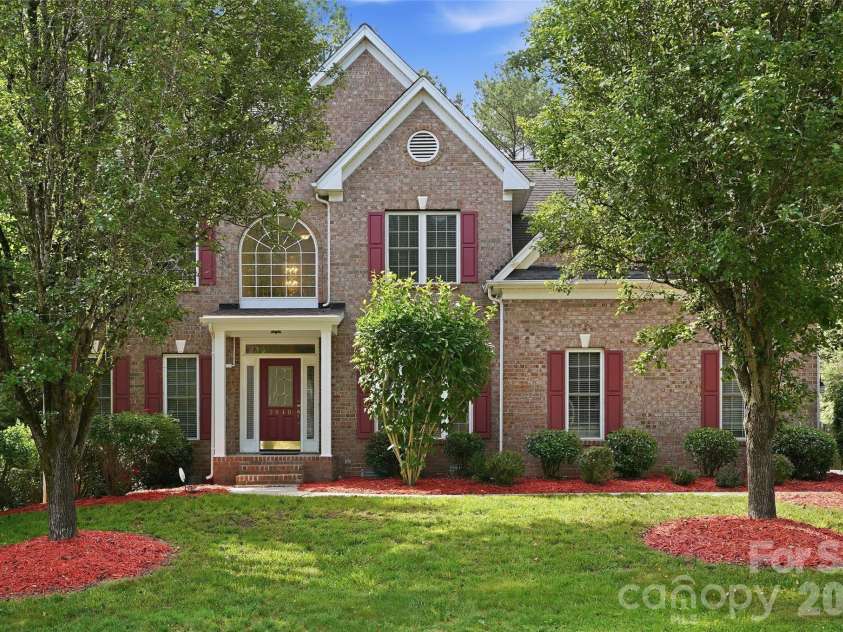 2940 Shady Reach Lane, Charlotte, NC 28214.  MLS# CAR4391013, YatesRealty ID 29837. 