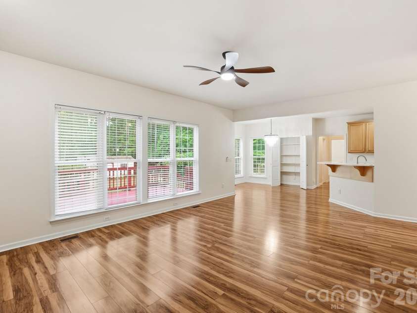 2940 Shady Reach Lane, Charlotte, NC 28214.  MLS# CAR4391013, YatesRealty ID 29837. 
