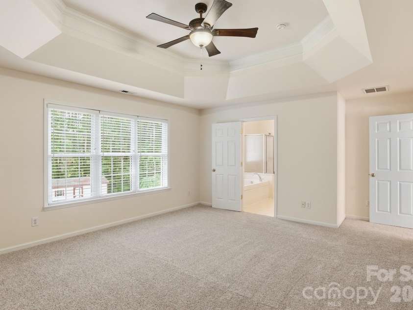 2940 Shady Reach Lane, Charlotte, NC 28214.  MLS# CAR4391013, YatesRealty ID 29837. 