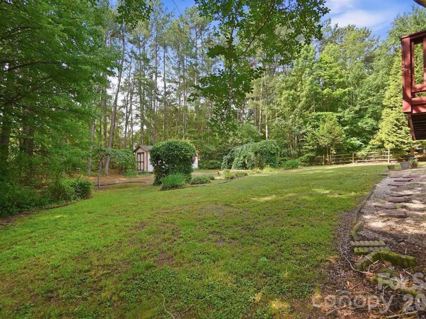 2940 Shady Reach Lane, Charlotte, NC 28214.  MLS# CAR4391013, YatesRealty ID 29837. 