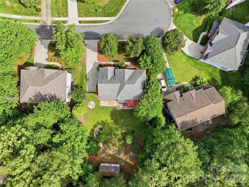 2940 Shady Reach Lane, Charlotte, NC 28214.  MLS# CAR4391013, YatesRealty ID 29837. 