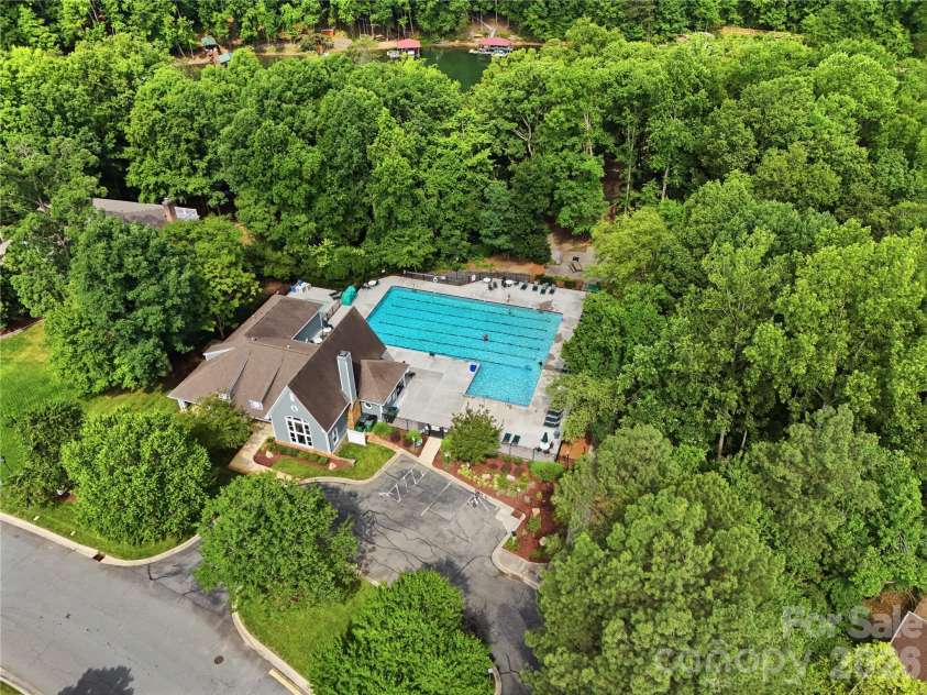 2940 Shady Reach Lane, Charlotte, NC 28214.  MLS# CAR4391013, YatesRealty ID 29837. 