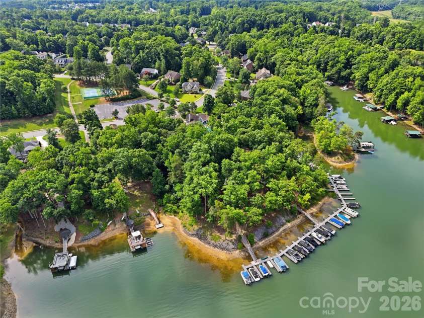 2940 Shady Reach Lane, Charlotte, NC 28214.  MLS# CAR4391013, YatesRealty ID 29837. 