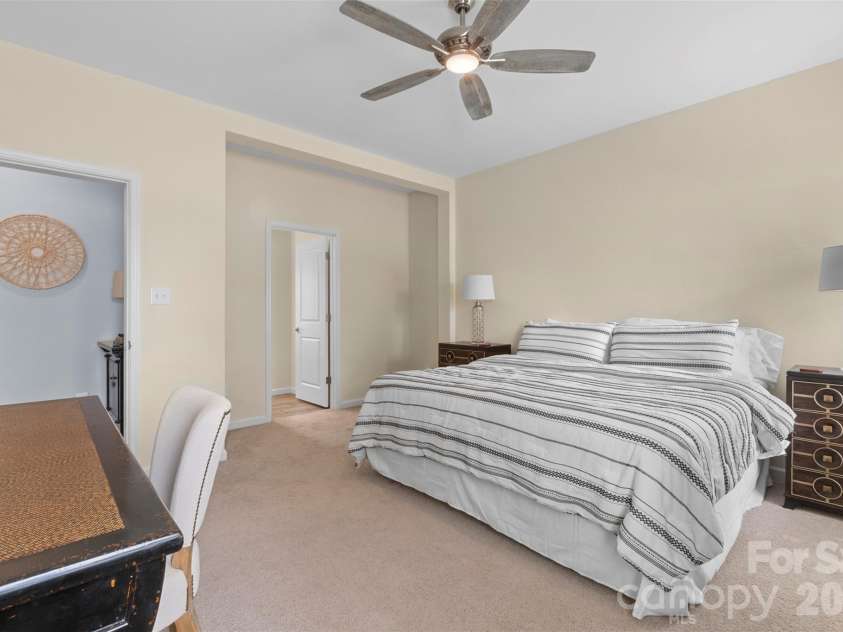 645 Riverside Drive, Lexington, NC 27292.  MLS# CAR4393067, YatesRealty ID 29838. 