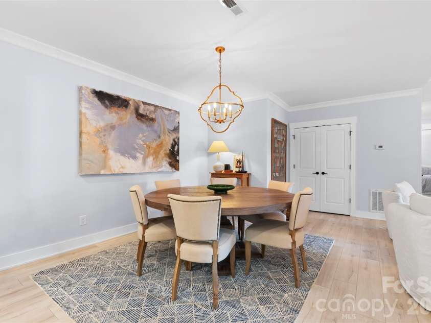 645 Riverside Drive, Lexington, NC 27292.  MLS# CAR4393067, YatesRealty ID 29838. 