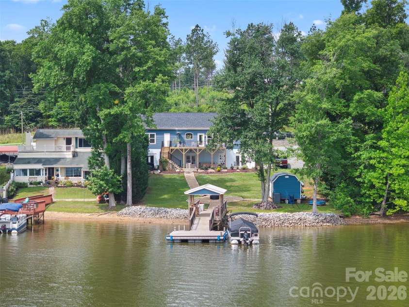 645 Riverside Drive, Lexington, NC 27292.  MLS# CAR4393067, YatesRealty ID 29838. 