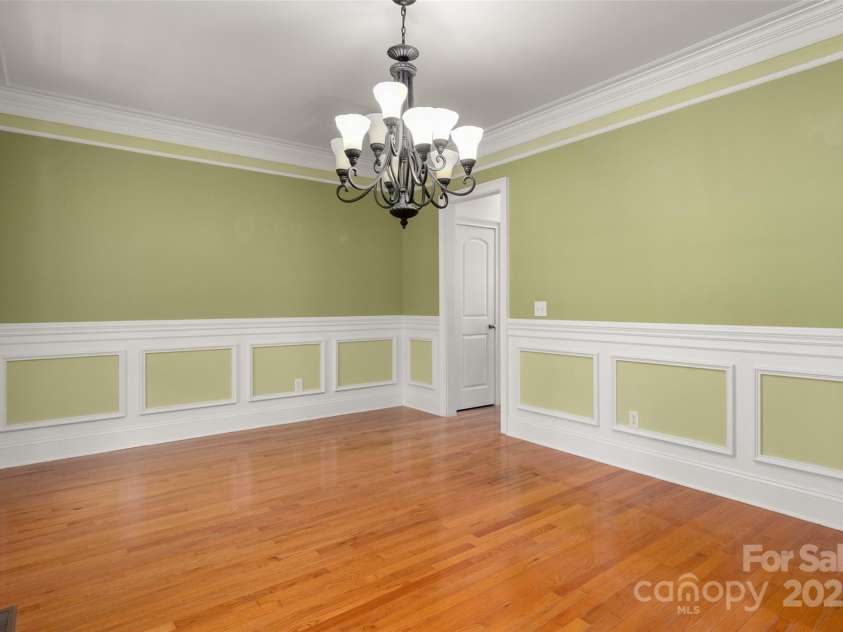 19800 Wooden Tee Drive, Davidson, NC 28036.  MLS# CAR4286937, YatesRealty ID 29839. 