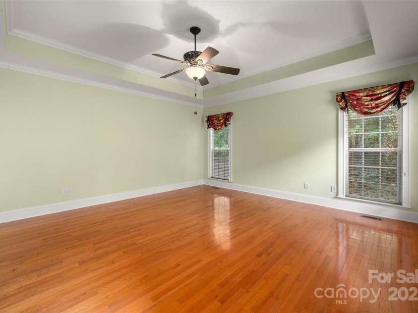 19800 Wooden Tee Drive, Davidson, NC 28036.  MLS# CAR4286937, YatesRealty ID 29839. 