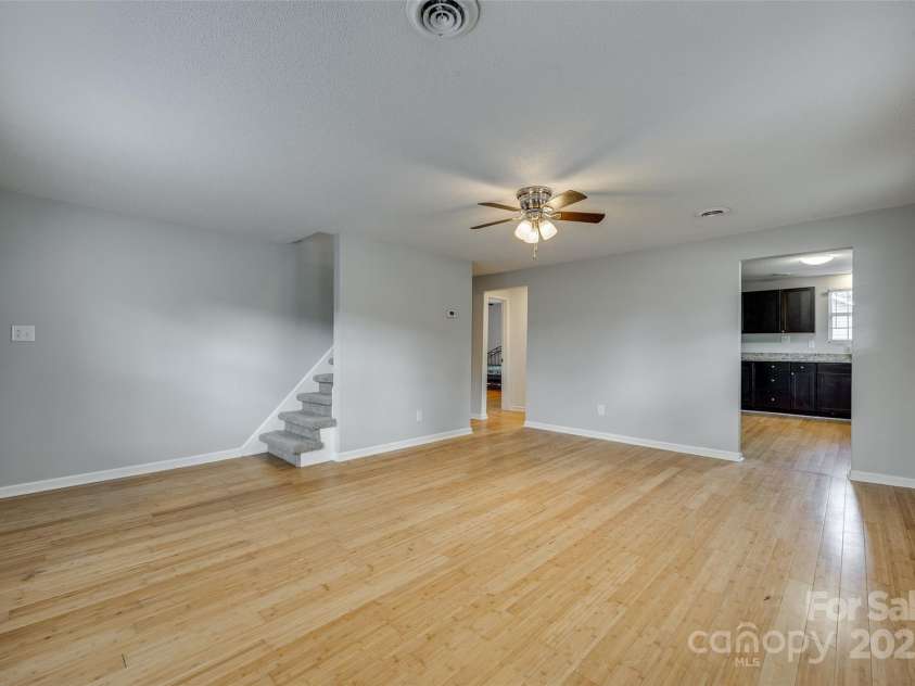 210 Knox Street, Clover, SC 29710.  MLS# CAR4234117, YatesRealty ID 2984. 