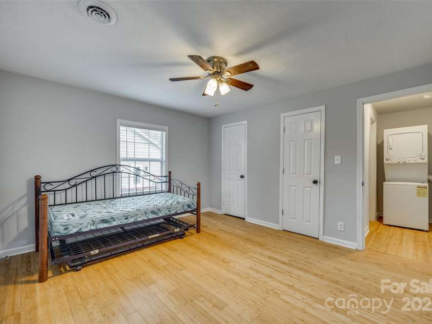 210 Knox Street, Clover, SC 29710.  MLS# CAR4234117, YatesRealty ID 2984. 