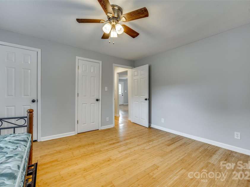 210 Knox Street, Clover, SC 29710.  MLS# CAR4234117, YatesRealty ID 2984. 