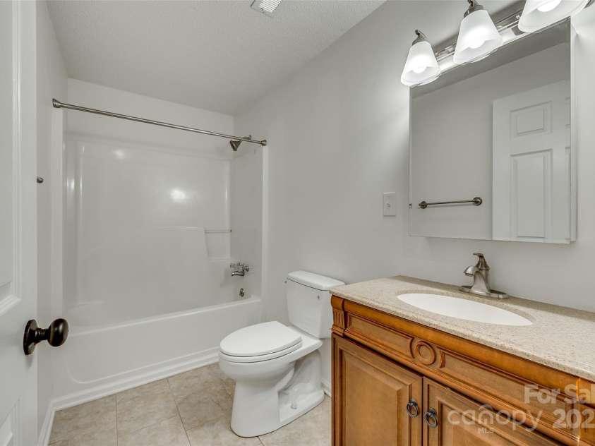 210 Knox Street, Clover, SC 29710.  MLS# CAR4234117, YatesRealty ID 2984. 