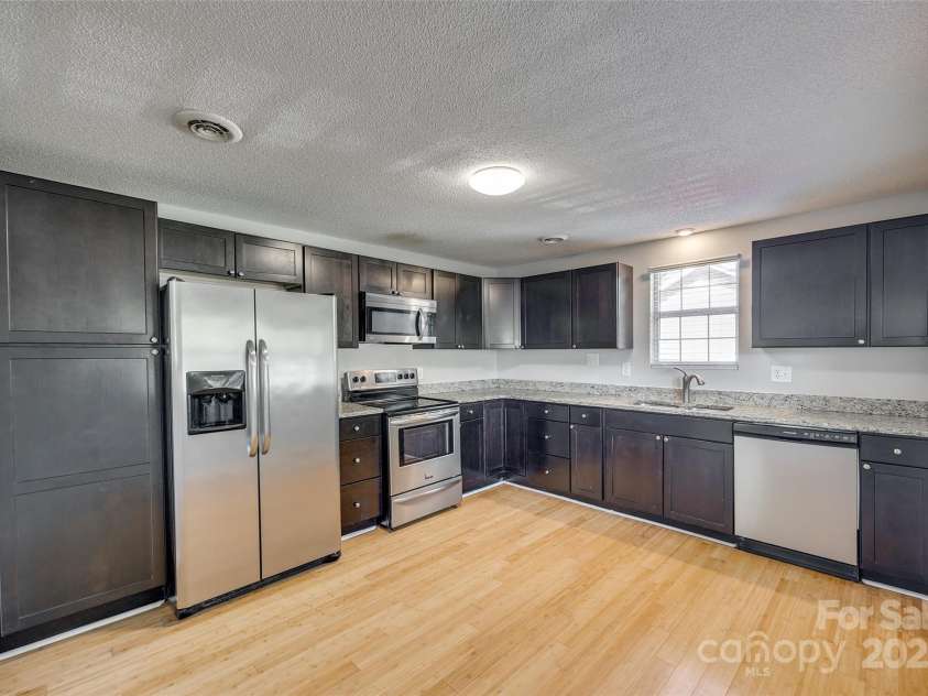 210 Knox Street, Clover, SC 29710.  MLS# CAR4234117, YatesRealty ID 2984. 