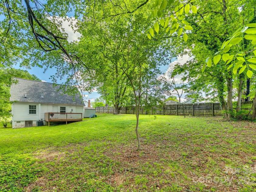 210 Knox Street, Clover, SC 29710.  MLS# CAR4234117, YatesRealty ID 2984. 