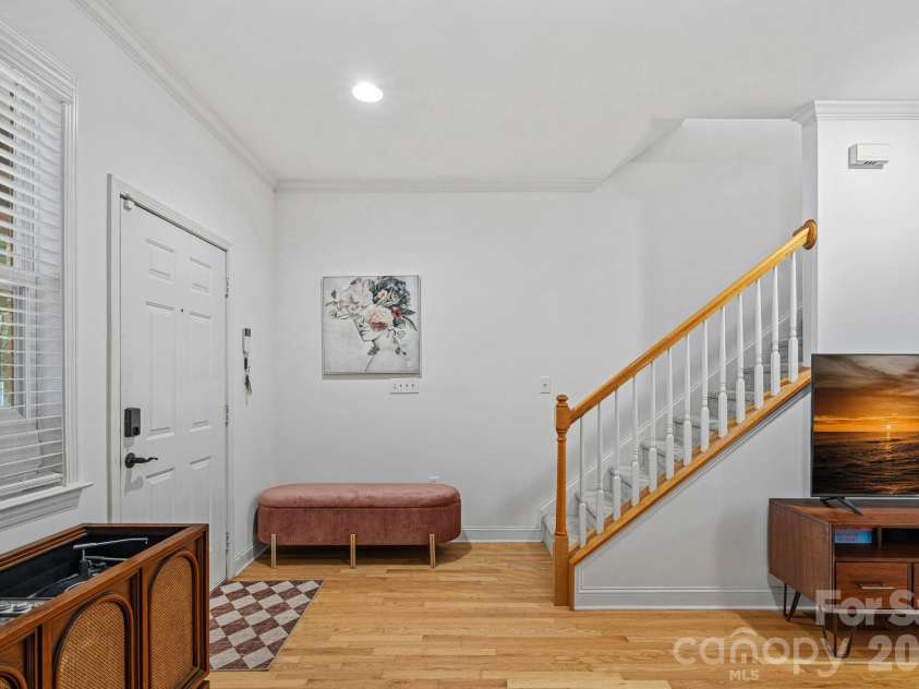 222 Torrence Street, Charlotte, NC 28204.  MLS# CAR4398634, YatesRealty ID 2984. 