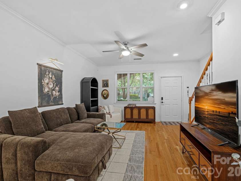 222 Torrence Street, Charlotte, NC 28204.  MLS# CAR4398634, YatesRealty ID 2984. 