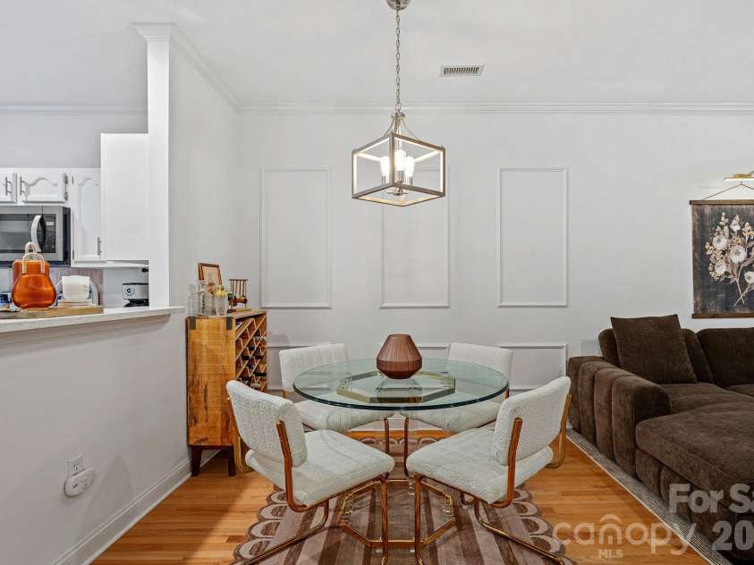 222 Torrence Street, Charlotte, NC 28204.  MLS# CAR4398634, YatesRealty ID 2984. 