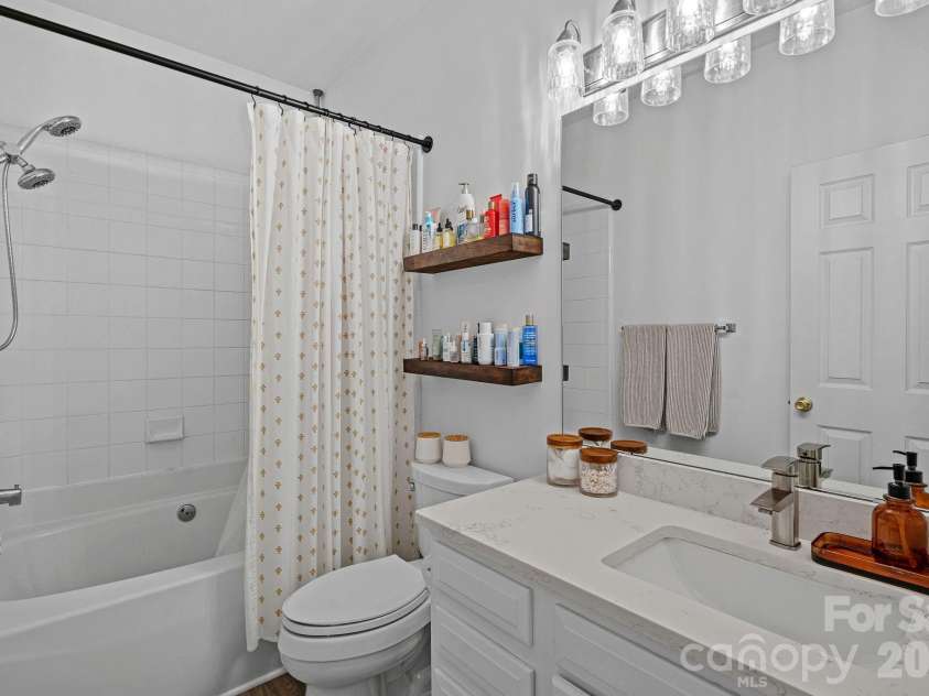 222 Torrence Street, Charlotte, NC 28204.  MLS# CAR4398634, YatesRealty ID 2984. 