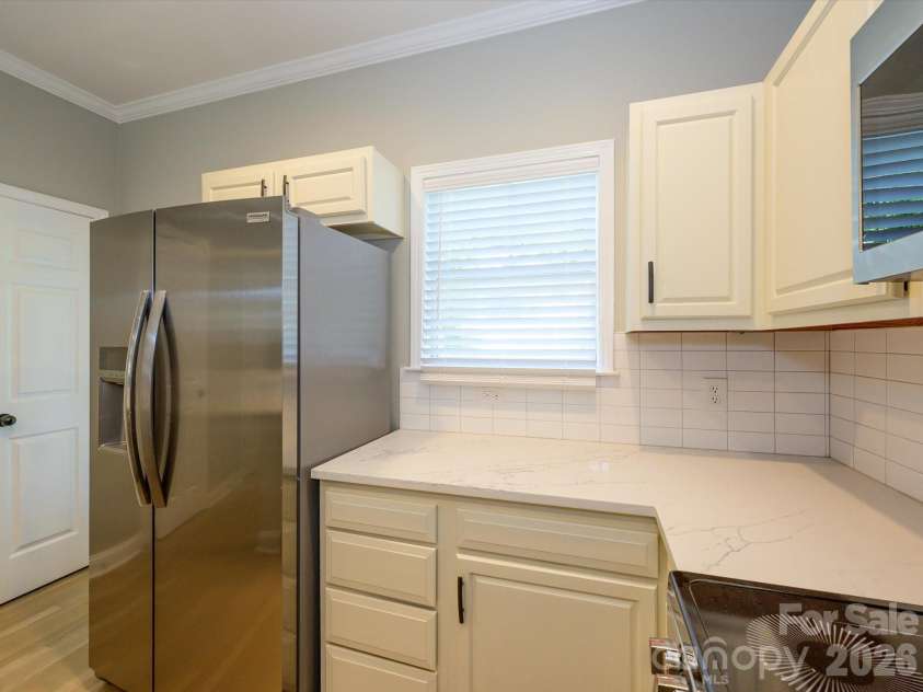 222 Torrence Street, Charlotte, NC 28204.  MLS# CAR4416207, YatesRealty ID 2984. 