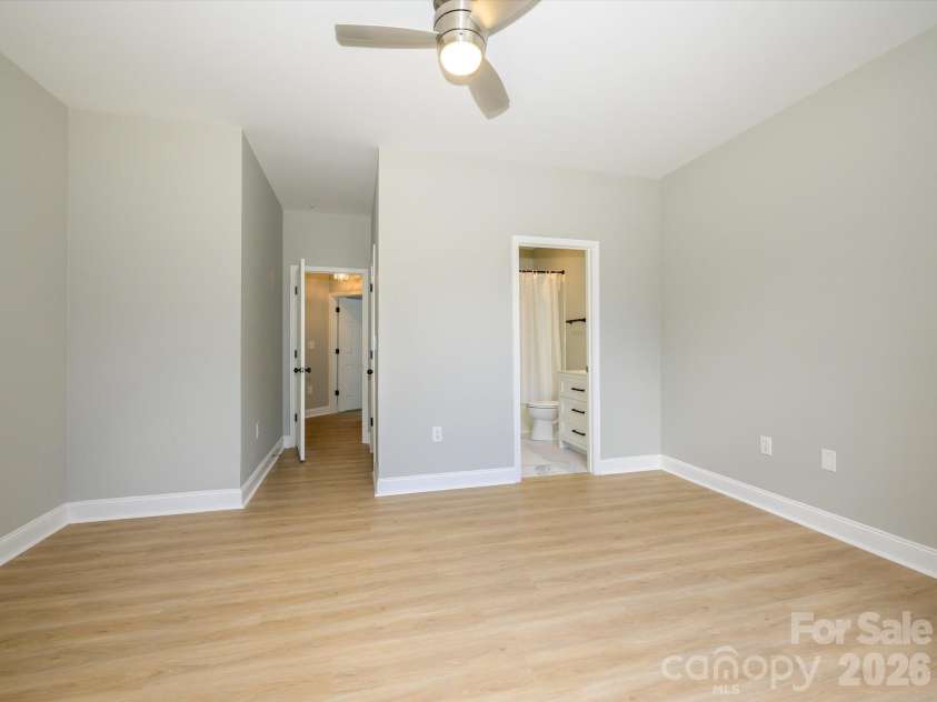 222 Torrence Street, Charlotte, NC 28204.  MLS# CAR4416207, YatesRealty ID 2984. 