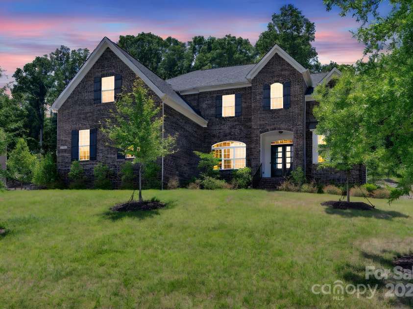 2017 Belle Grove Drive, Marvin, NC 28173.  MLS# CAR4278788, YatesRealty ID 29840. Welcome Home to 2017 Belle Grove Drive