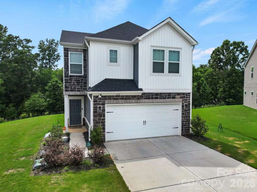 660 Citriadora Street, Fort Mill, SC 29715.  MLS# CAR4392923, YatesRealty ID 29840. 