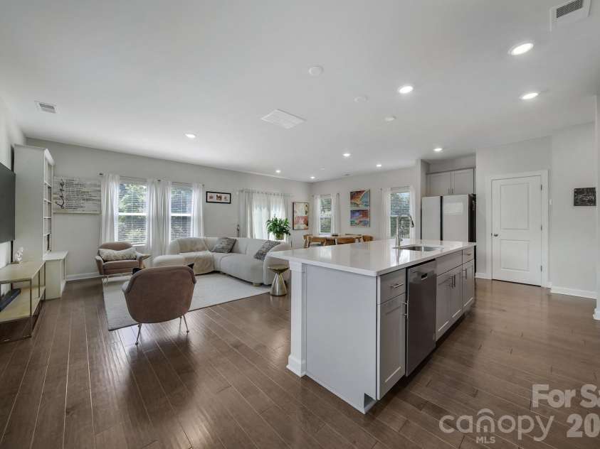 660 Citriadora Street, Fort Mill, SC 29715.  MLS# CAR4392923, YatesRealty ID 29840. 