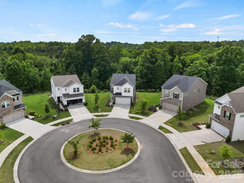 660 Citriadora Street, Fort Mill, SC 29715.  MLS# CAR4392923, YatesRealty ID 29840. 