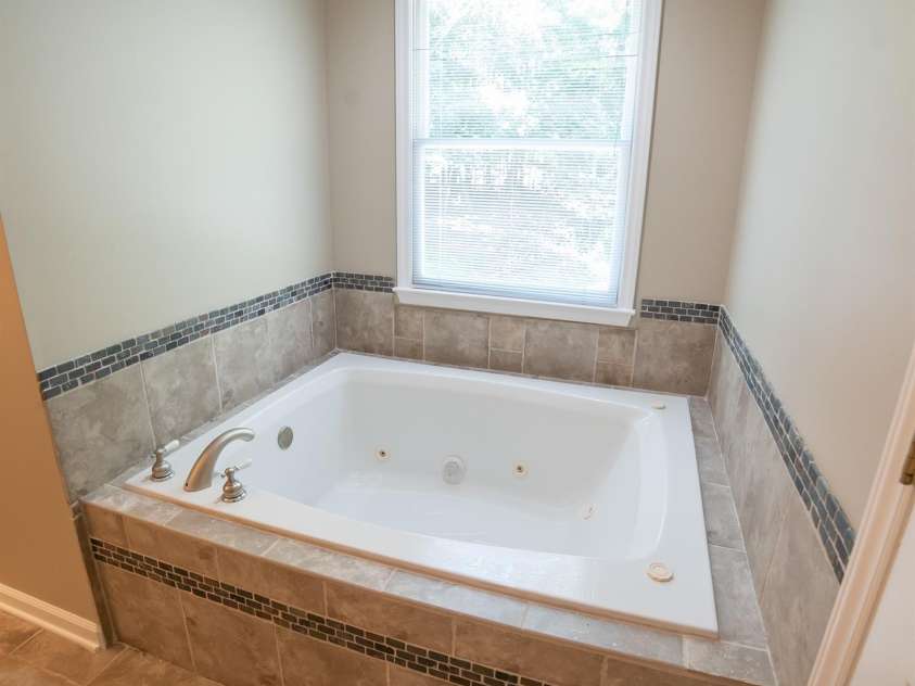 310 La Foret Drive, Morganton, NC 28655.  MLS# CAR4282955, YatesRealty ID 29842. Primary bath