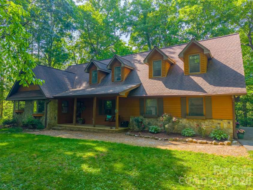 171 High Splendor Road, Robbinsville, NC 28771.  MLS# CAR4391175, YatesRealty ID 29843. 