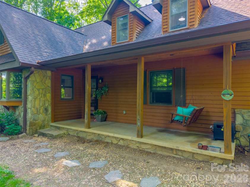 171 High Splendor Road, Robbinsville, NC 28771.  MLS# CAR4391175, YatesRealty ID 29843. 