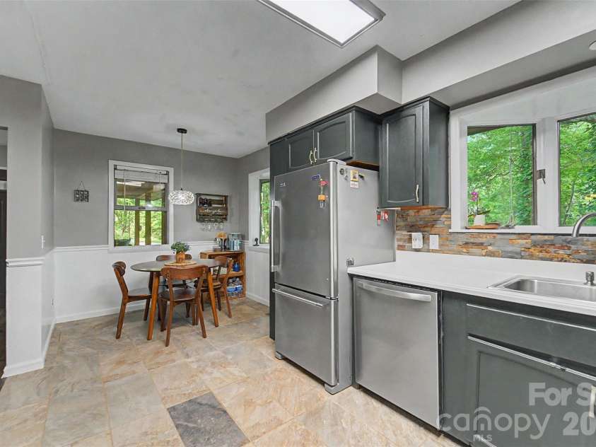 171 High Splendor Road, Robbinsville, NC 28771.  MLS# CAR4391175, YatesRealty ID 29843. 