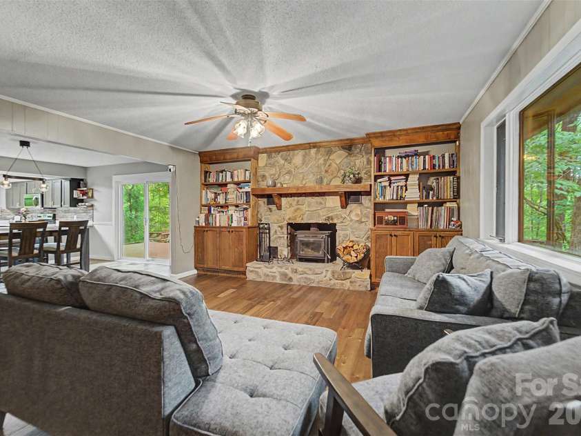 171 High Splendor Road, Robbinsville, NC 28771.  MLS# CAR4391175, YatesRealty ID 29843. 