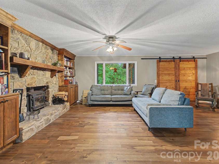 171 High Splendor Road, Robbinsville, NC 28771.  MLS# CAR4391175, YatesRealty ID 29843. 