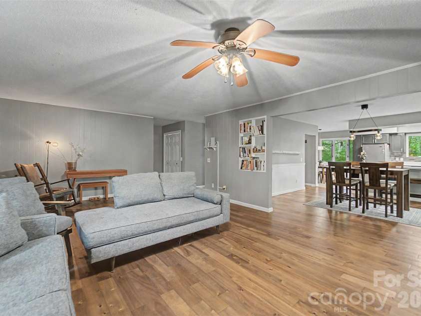 171 High Splendor Road, Robbinsville, NC 28771.  MLS# CAR4391175, YatesRealty ID 29843. 