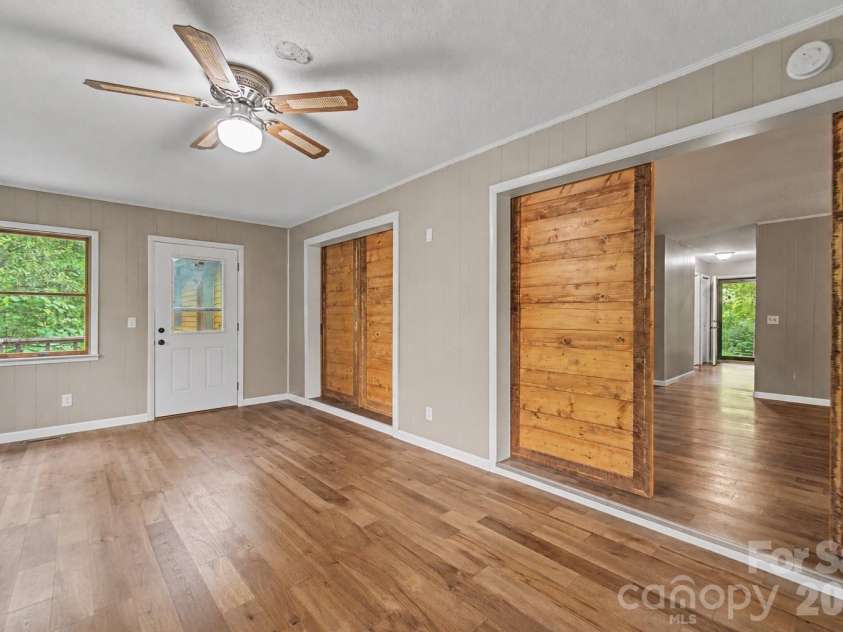 171 High Splendor Road, Robbinsville, NC 28771.  MLS# CAR4391175, YatesRealty ID 29843. 
