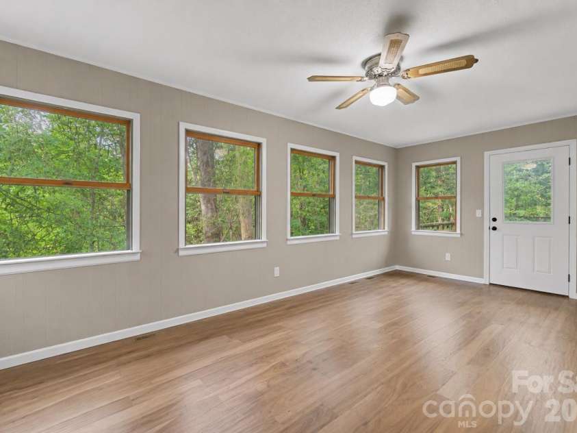 171 High Splendor Road, Robbinsville, NC 28771.  MLS# CAR4391175, YatesRealty ID 29843. 