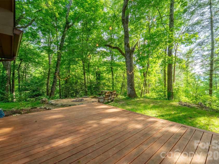 171 High Splendor Road, Robbinsville, NC 28771.  MLS# CAR4391175, YatesRealty ID 29843. 