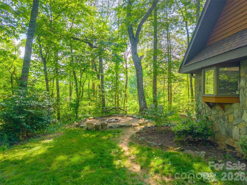 171 High Splendor Road, Robbinsville, NC 28771.  MLS# CAR4391175, YatesRealty ID 29843. 