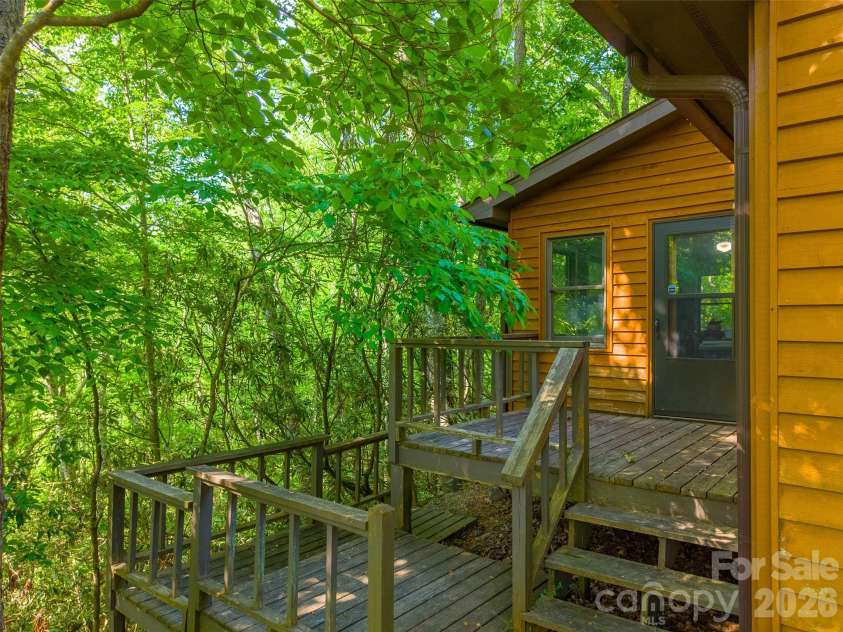 171 High Splendor Road, Robbinsville, NC 28771.  MLS# CAR4391175, YatesRealty ID 29843. 