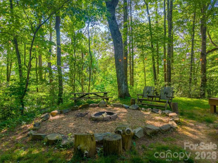 171 High Splendor Road, Robbinsville, NC 28771.  MLS# CAR4391175, YatesRealty ID 29843. 