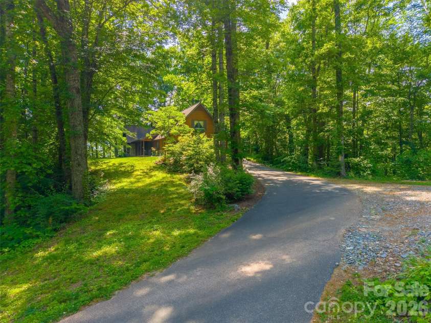 171 High Splendor Road, Robbinsville, NC 28771.  MLS# CAR4391175, YatesRealty ID 29843. 